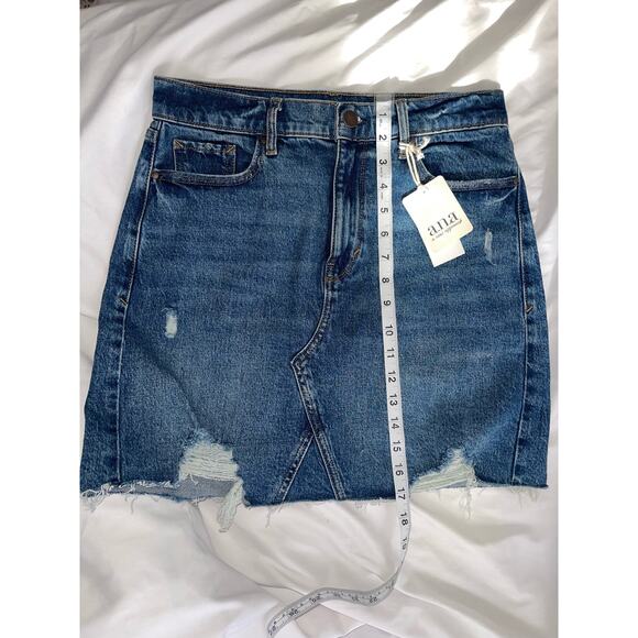 a.n.a. A New Approach High Rise NWT Denim Skirt Size 4 - Picture 4 of 5